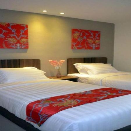 Belagri Hotel&Restaurant Sorong Buitenkant foto